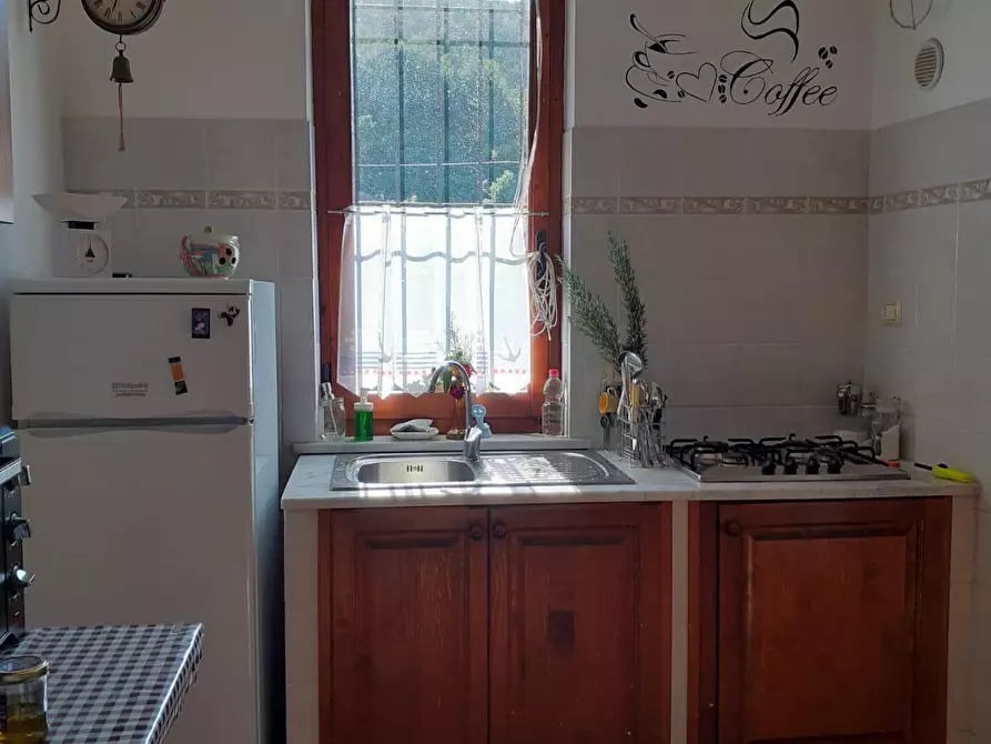 Immagine 5 di Porzione di casa in affitto  a Ameglia