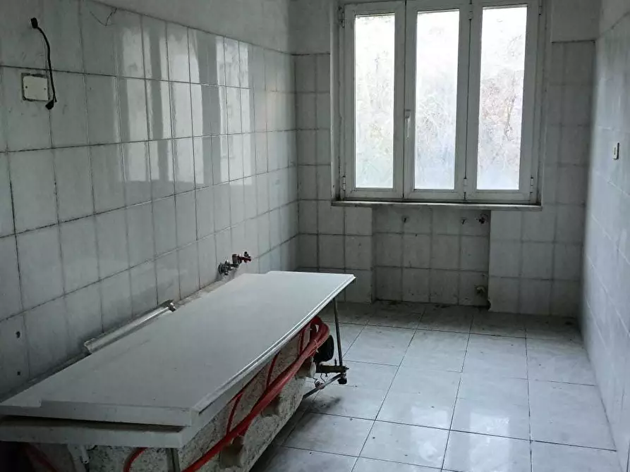 Immagine 5 di Casa semindipendente in vendita  a Ameglia