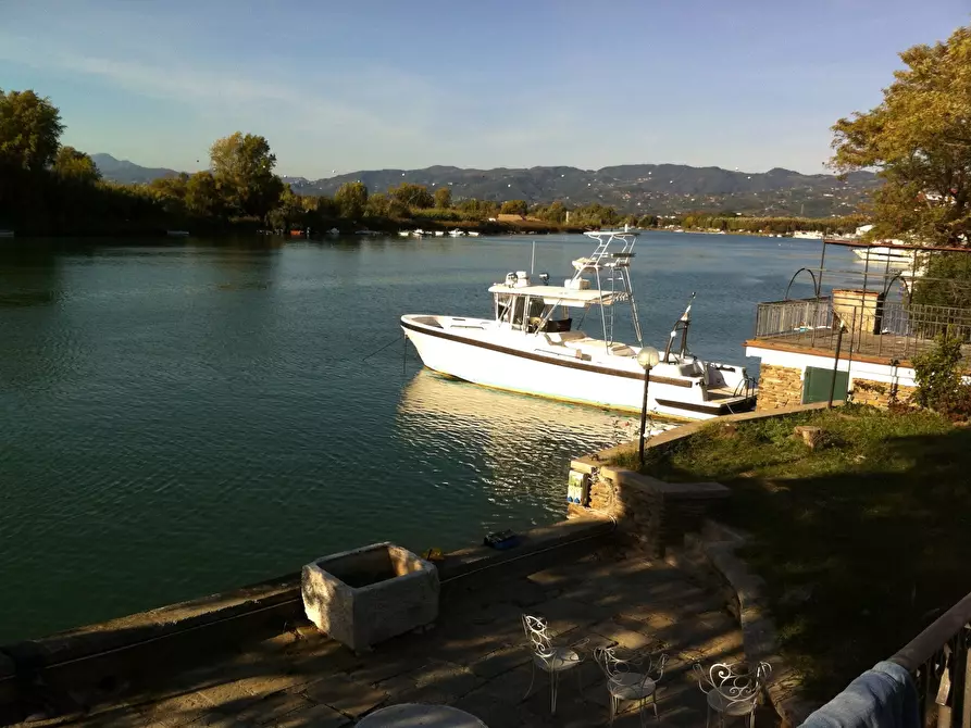 Immagine 21 di Casa semindipendente in vendita  a Ameglia