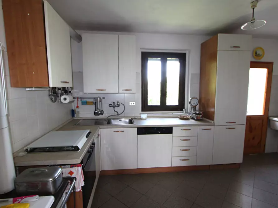 Immagine 7 di Porzione di casa in vendita  in Via Palazzetto 17 a Valsamoggia