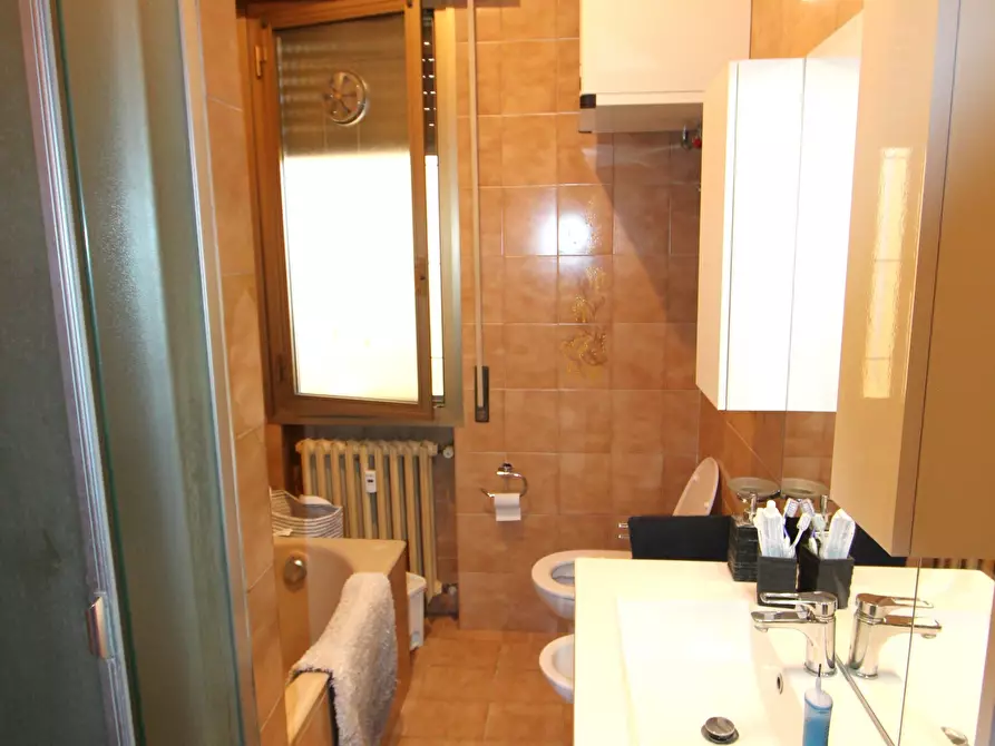 Immagine 17 di Appartamento in vendita  in Via Magazzino a Valsamoggia