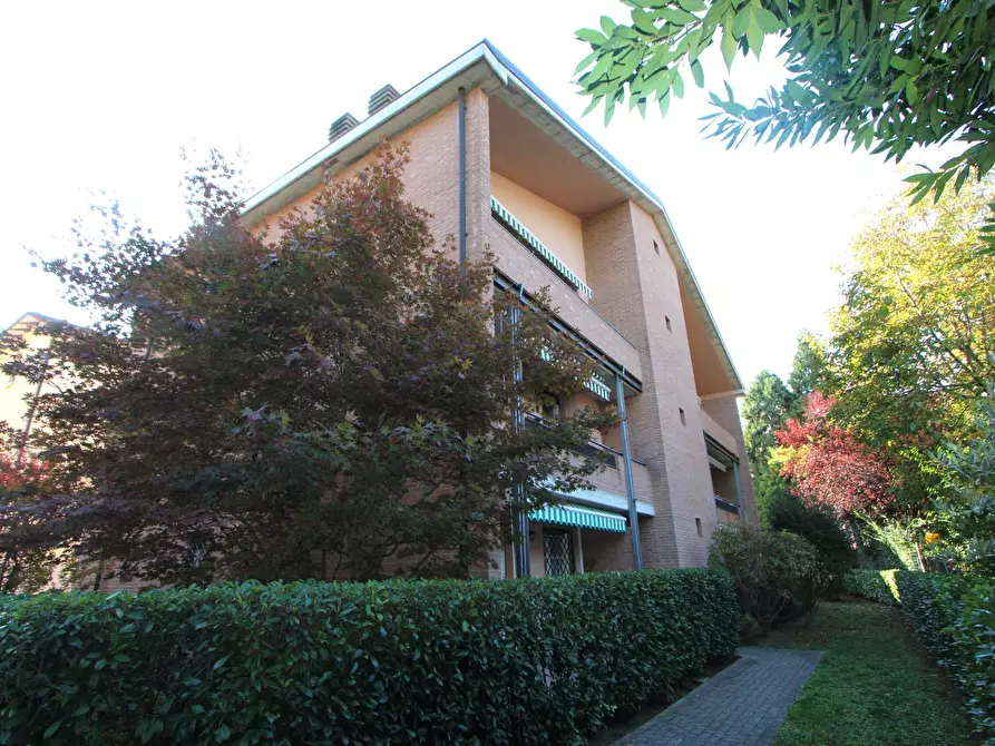 Immagine 35 di Appartamento in vendita  in Viale dell'Indipendenza a Valsamoggia