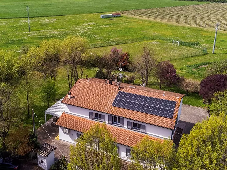 Immagine 69 di Villa in vendita  in SP76 17 a Valsamoggia