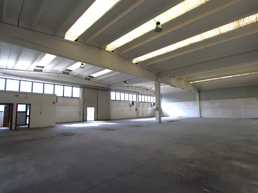 Immagine 6 di Capannone industriale in affitto  in Via Muzza a Valsamoggia