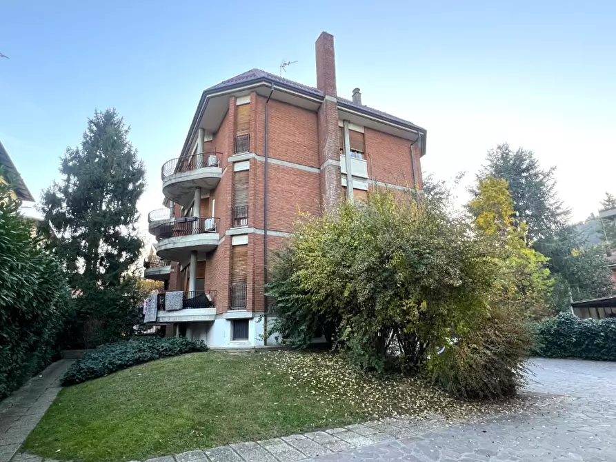 Immagine 1 di Appartamento in vendita  in Viale della Costituzione 6 a Valsamoggia