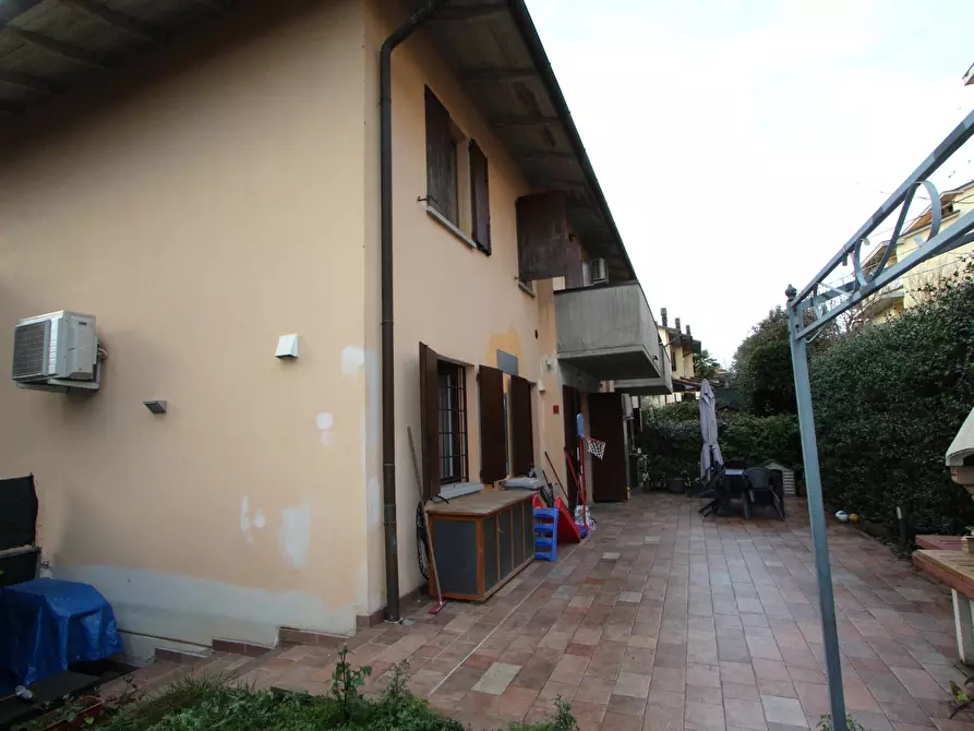 Immagine 39 di Appartamento in vendita  in Via E. Carnevali a Valsamoggia