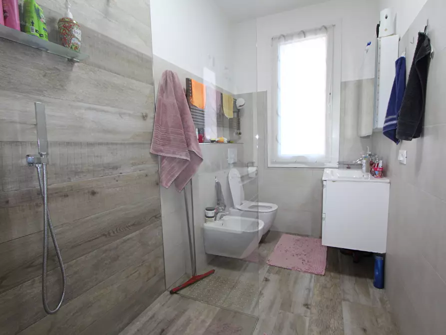 Immagine 11 di Appartamento in vendita  in Via A. Zanasi a Valsamoggia