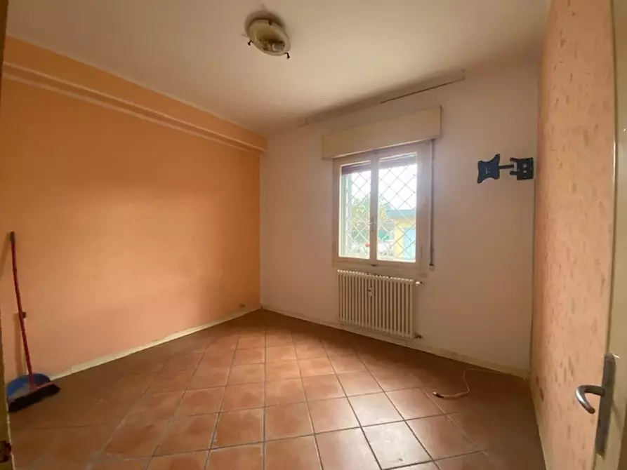 Immagine 17 di Appartamento in vendita  in Via Sirena a Valsamoggia