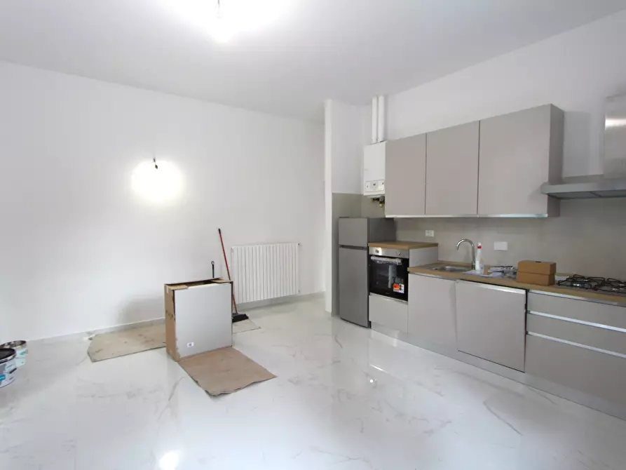 Immagine 1 di Appartamento in vendita  in Via Cesare Rocchi a Valsamoggia