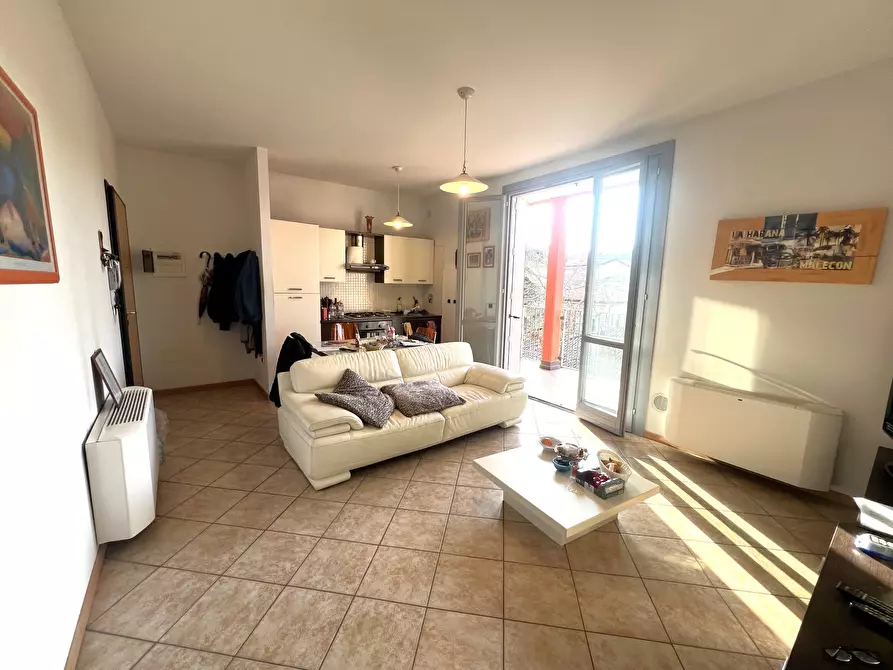 Immagine 4 di Appartamento in vendita  in Via Giuseppe Mazzini a Valsamoggia