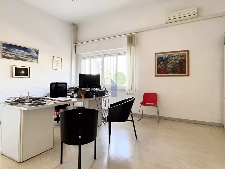 Immagine 8 di Ufficio in affitto  in Via L. da Vinci 35 a Livorno