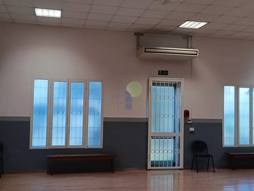 Immagine 7 di Attività artigianale in vendita  in Viale Giacomo Leopardi 41 a Livorno