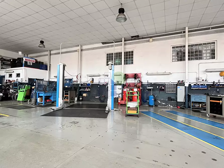 Immagine 27 di Capannone industriale in vendita  in Via Francesco Pera 88 a Livorno