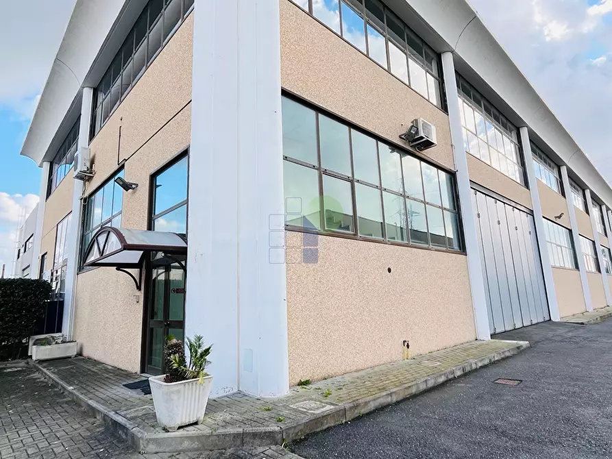 Immagine 24 di Attività artigianale in affitto  in Via Dell'Artigianato 43 a Livorno