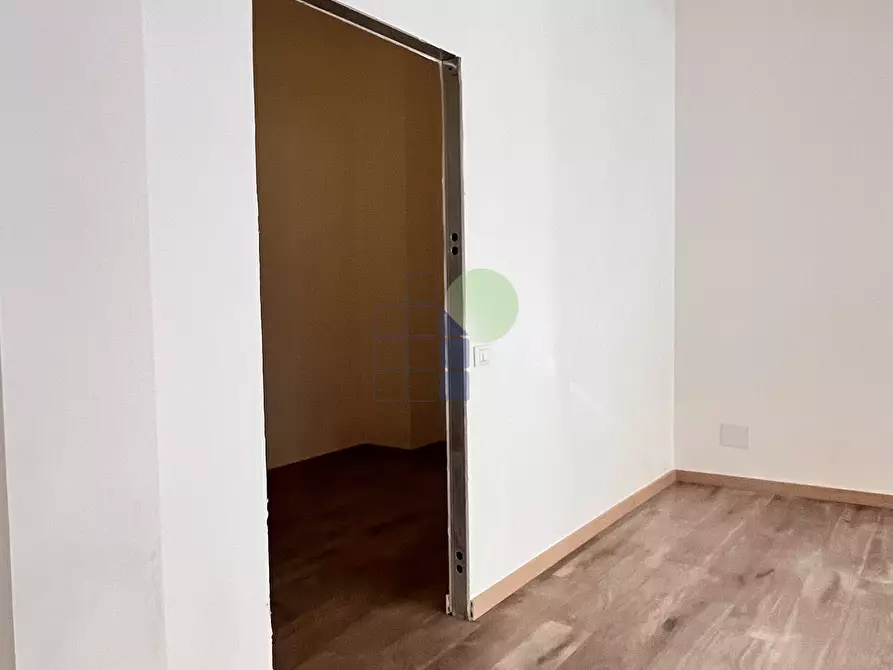 Immagine 5 di Capannone industriale in affitto  in Via Buontalenti 80 a Livorno