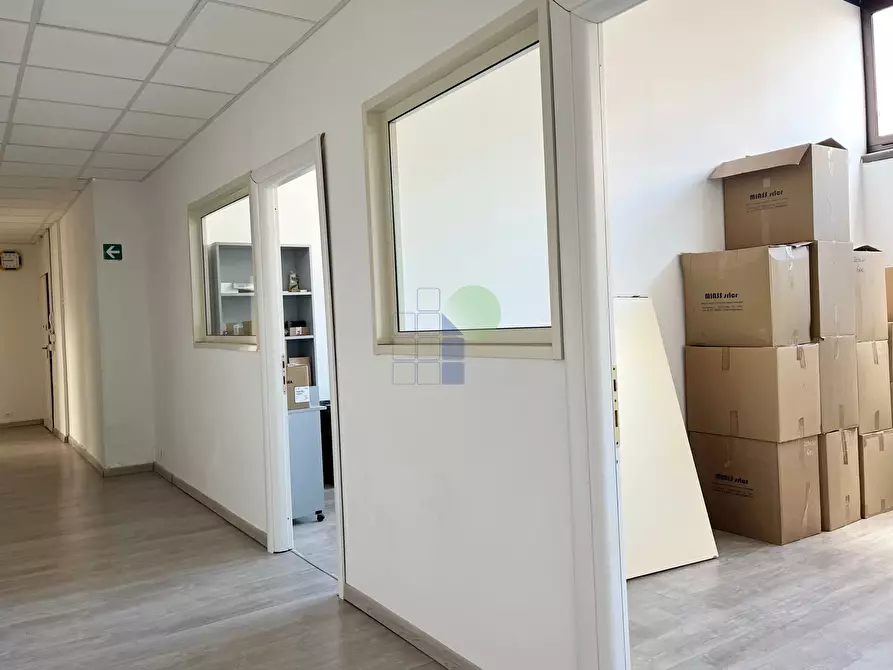 Immagine 23 di Attività artigianale in affitto  in Via dell' Artigianato 45 a Livorno
