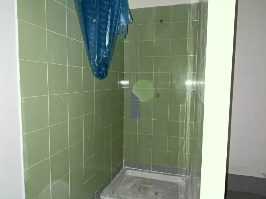 Immagine 3 di Attività artigianale in vendita  in Via Cimarosa 111 a Livorno