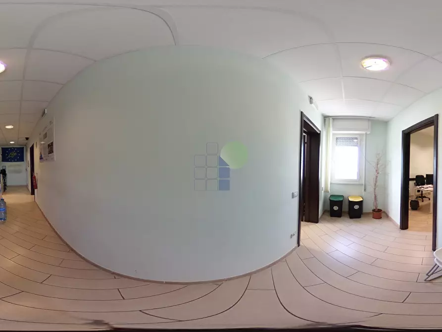 Immagine 10 di Ufficio in vendita  in Via L. da Vinci 35 a Livorno