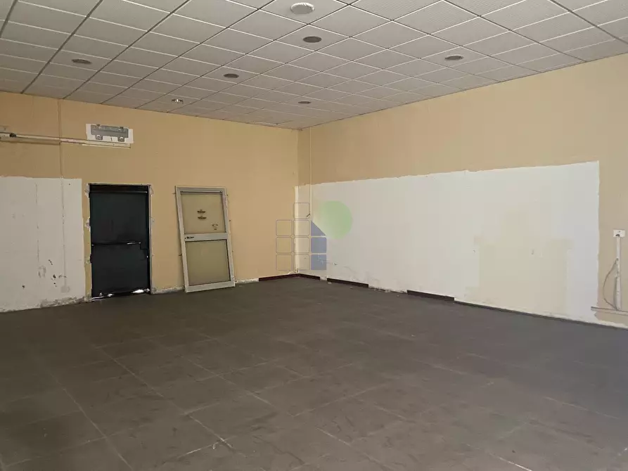 Immagine 18 di Capannone industriale in affitto  in Via dei Materassai 13 a Livorno