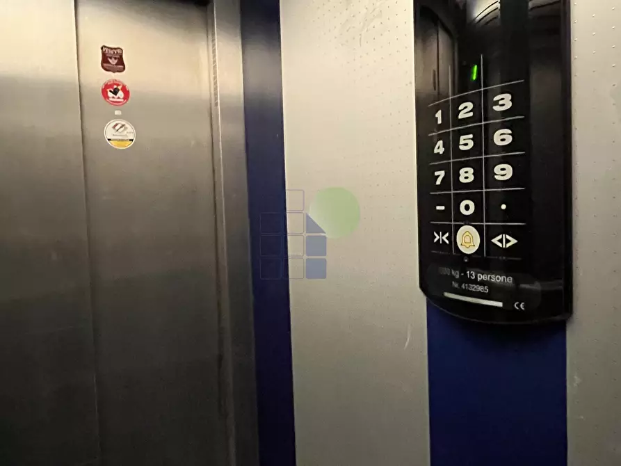 Immagine 14 di Ufficio in vendita  in Via dell' Artigianato 11 a Livorno