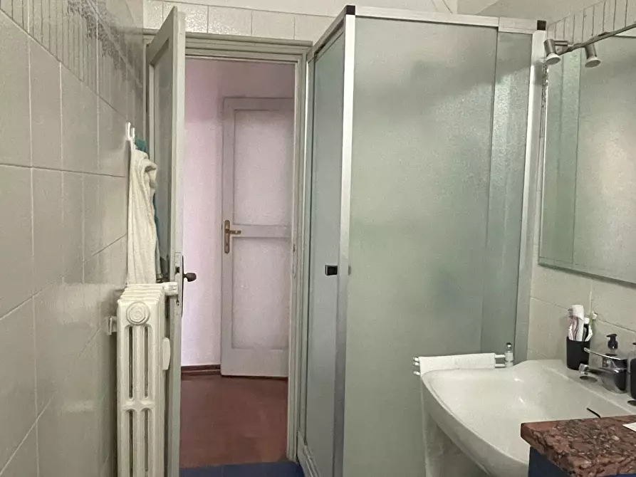 Immagine 7 di Trilocale in vendita  in Via XX Settembre 1 a Arona