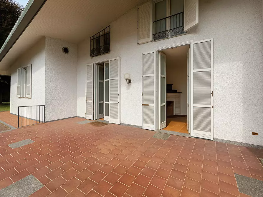 Immagine 2 di Villa in vendita  in Via San Rita a Gozzano