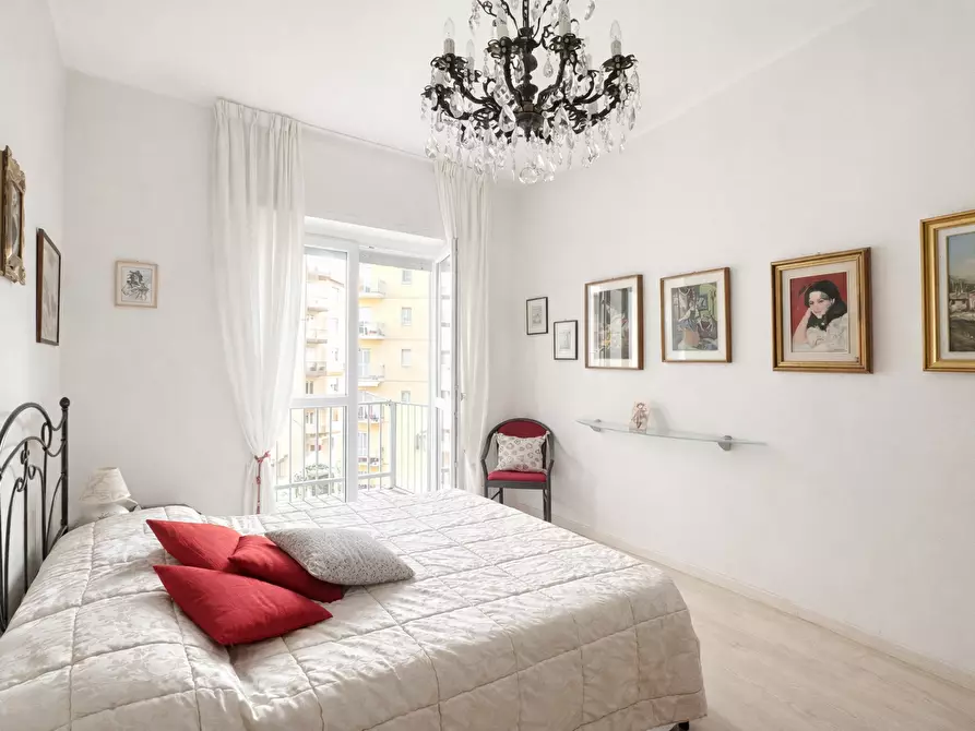 Immagine 15 di Bilocale in affitto  a Arona