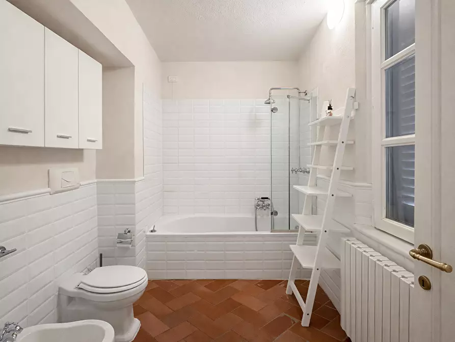 Immagine 19 di Quadrilocale in affitto  in Via San Carlo 1 a Arona