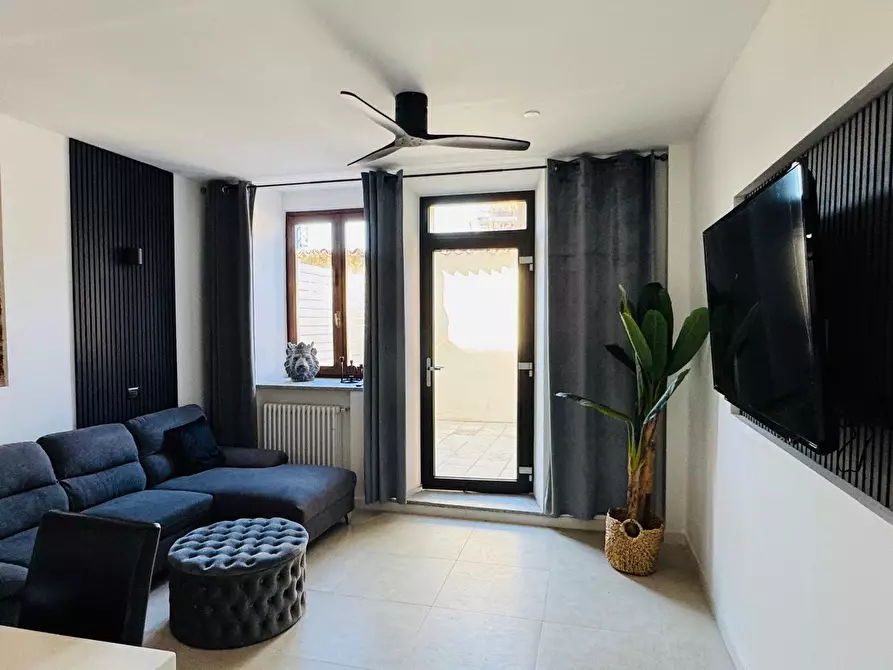 Immagine 1 di Quadrilocale in vendita  a Arona