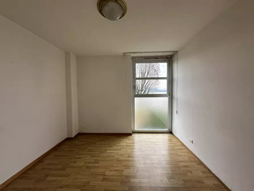 Immagine 18 di Trilocale in affitto  in Via Cristoforo Colombo 1 a Dormelletto