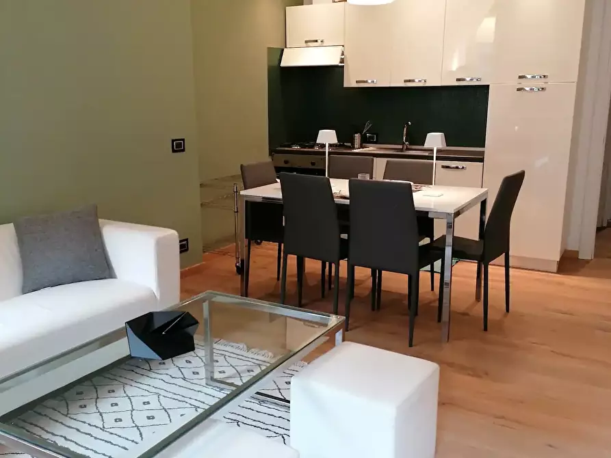 Immagine 18 di Bilocale in affitto  in Corso Liberazione 1 a Arona