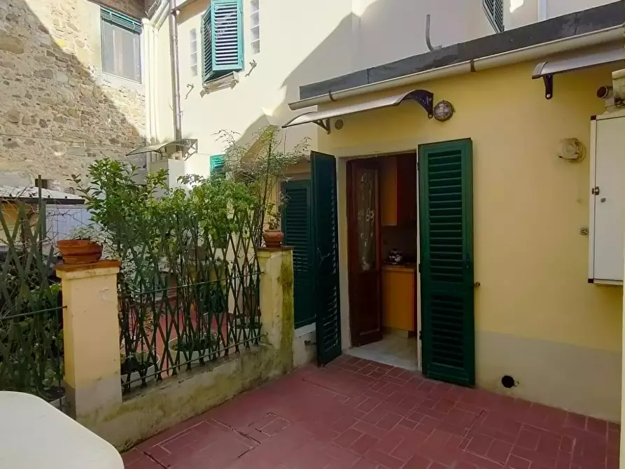 Immagine 1 di Bilocale in vendita  in Via Reginaldo Giuliani 330 a Firenze