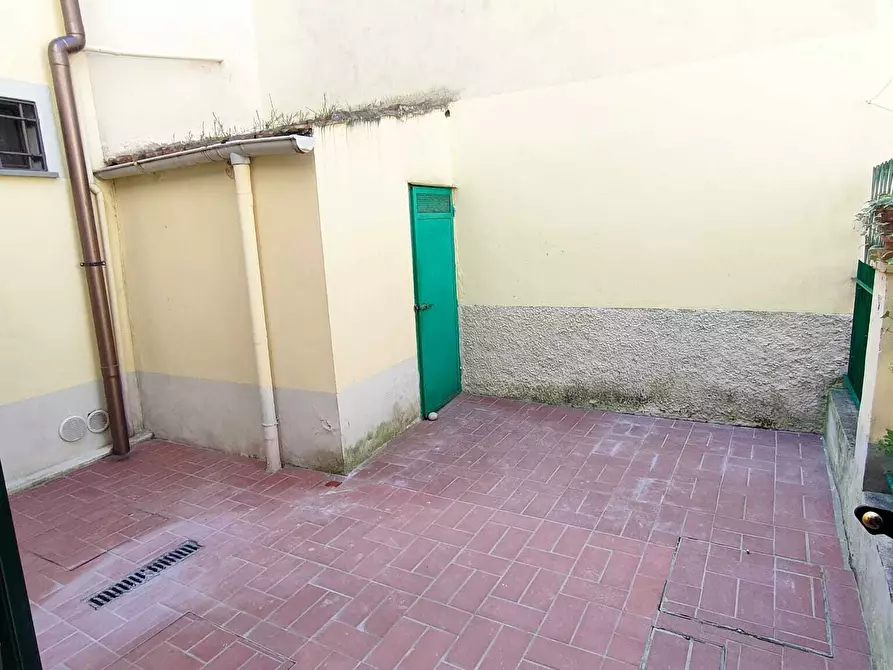 Immagine 3 di Bilocale in vendita  in Via Reginaldo Giuliani 330 a Firenze