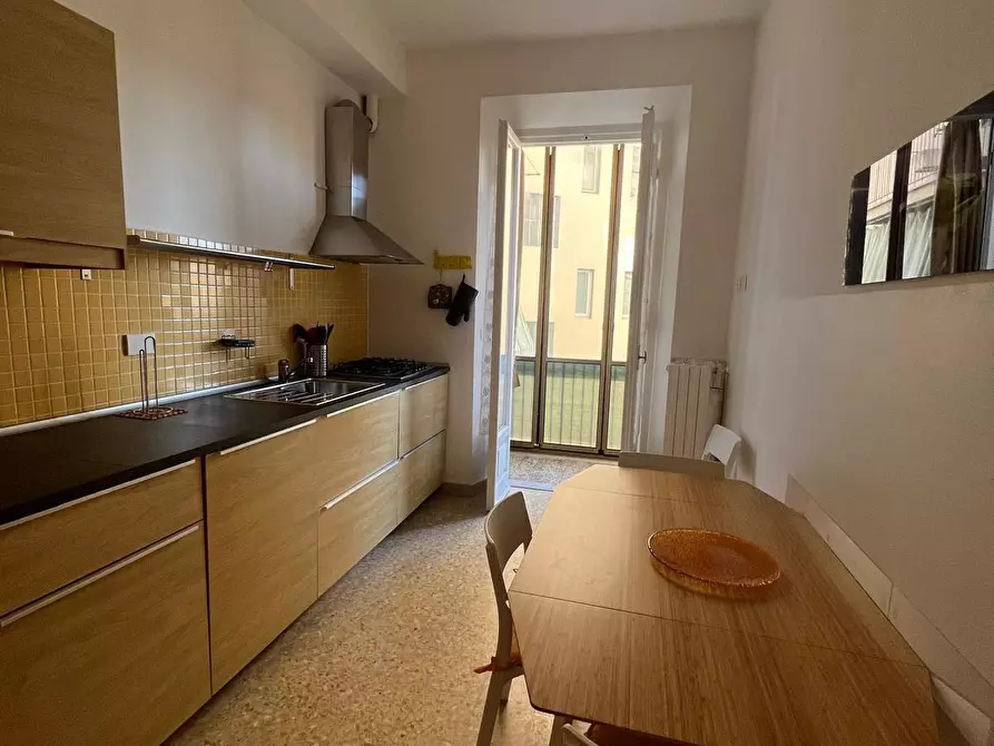 Immagine 1 di Trilocale in vendita  a Firenze