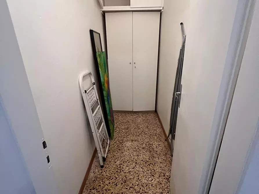 Immagine 23 di Trilocale in vendita  a Firenze