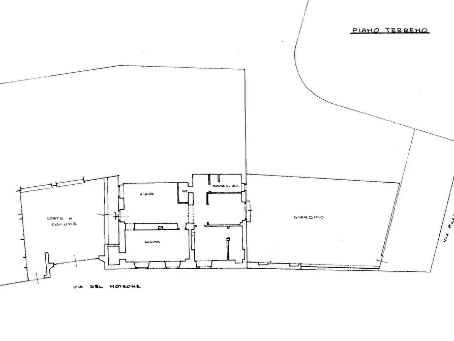 Immagine 27 di Quadrilocale in vendita  in Via del Motrone a Firenze