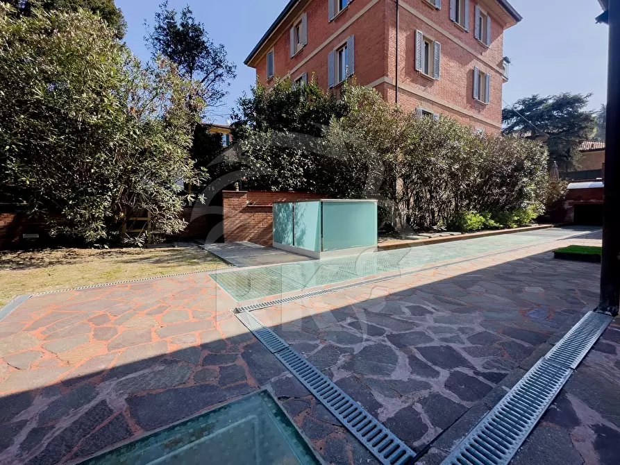 Immagine 3 di Villa in vendita  in Via Dotti 16 a Bologna