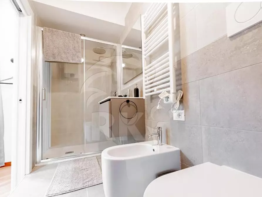 Immagine 12 di Trilocale in vendita  in Via Giovanni Amendola 12 a Bologna