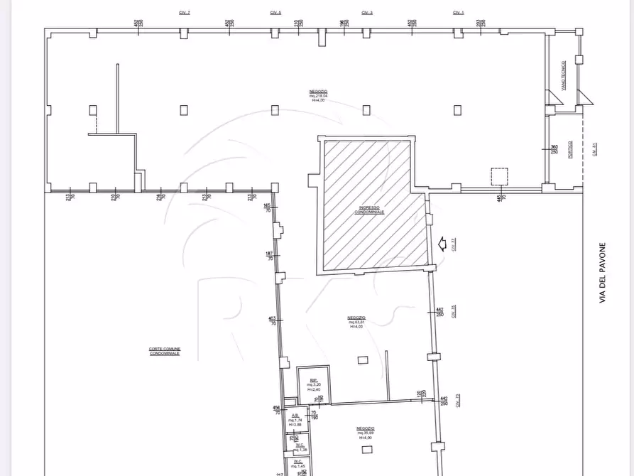 Immagine 13 di Locale commerciale in vendita  in VIA del PAVONE 73 a Ferrara