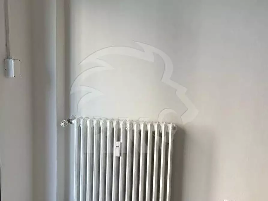 Immagine 40 di Locale commerciale in affitto  in via Milazzo a Bologna