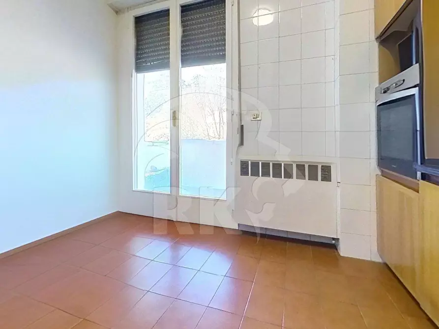 Immagine 16 di Pentalocale in vendita  in via Delle Rose 32 a Bologna