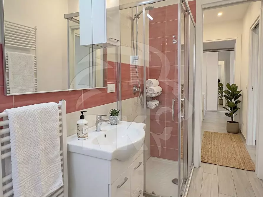 Immagine 2 di Bilocale in vendita  in Via Reggio Emilia 6 a Bologna