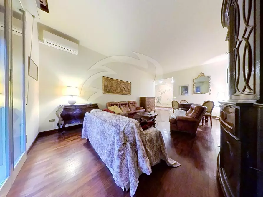 Immagine 13 di Quadrilocale in vendita  in Via del Partigiano 4 a Bologna