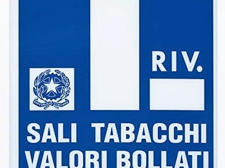 Immagine 3 di Tabaccheria in vendita  in Viale Santa Panagia 135 a Siracusa