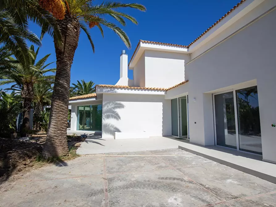 Immagine 10 di Villa in vendita  in Via La Maddalena 35 a Siracusa