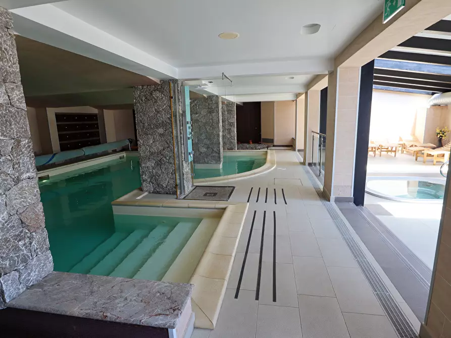 Immagine 11 di Villa in vendita  a Taormina