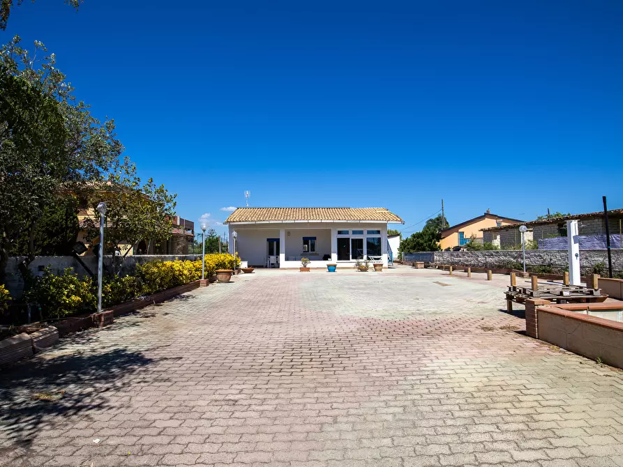 Immagine 21 di Villa in vendita  in Via Costa del Sole 37 a Siracusa