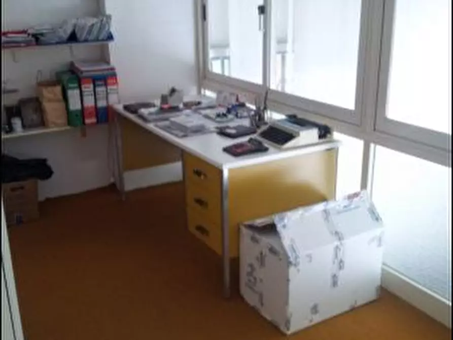 Immagine 3 di Ufficio in affitto  a Siracusa