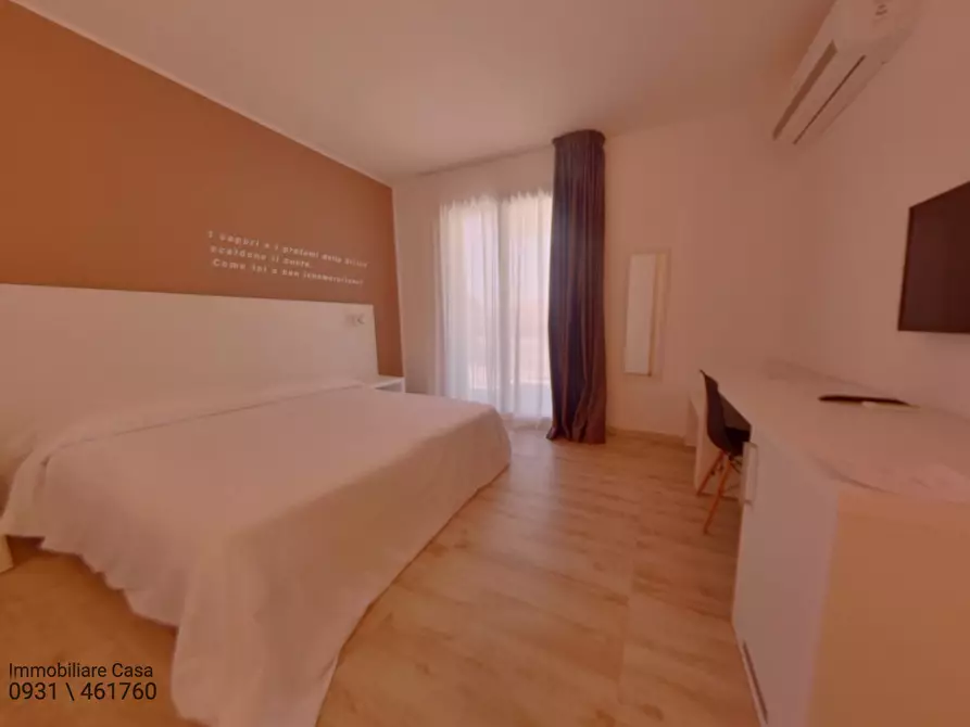 Immagine 13 di Villa in vendita  in Viale Edoardo Garrone 56 a Melilli