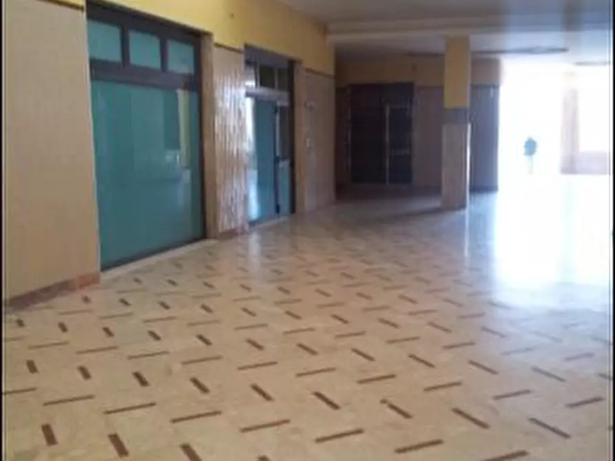 Immagine 5 di Ufficio in affitto  a Siracusa